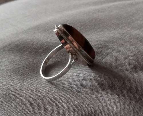 Solid 925 Silver Vintage Ladies Ring With Tigers eye stone