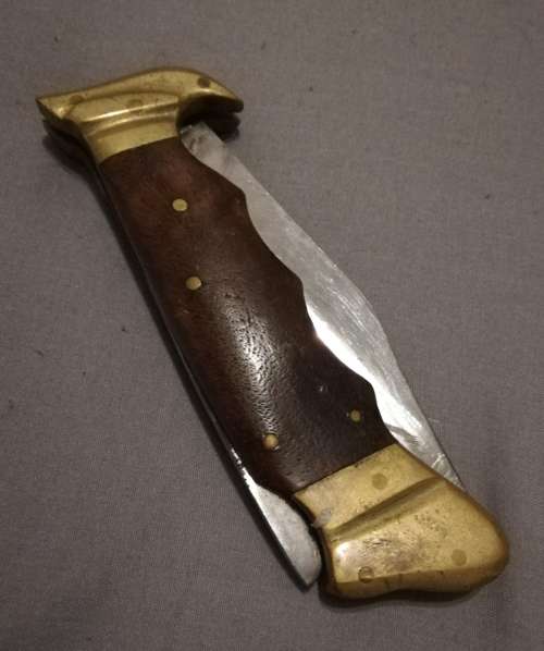 Vintage knive, see pictures attached for description