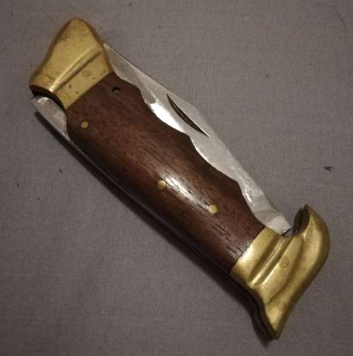 Vintage knive, see pictures attached for description