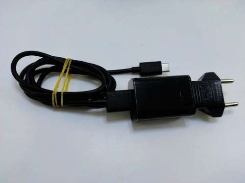 Kindle Fire 8 HD, 32gig, With Alexa, Like new with Dark Blue Cover