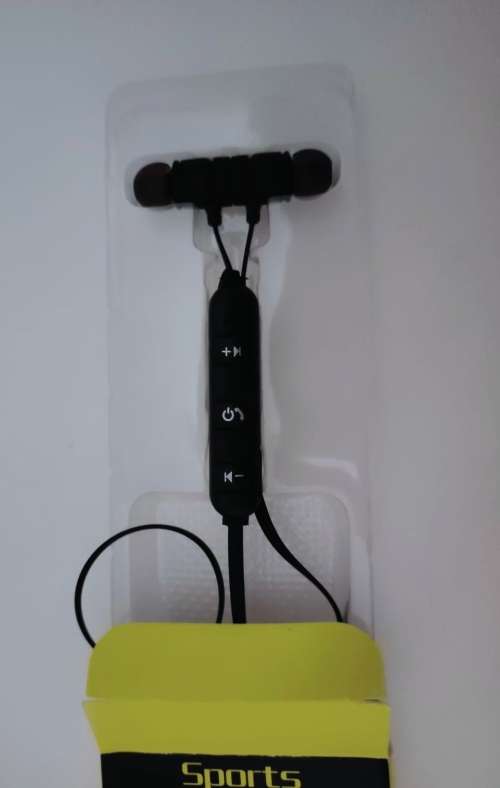 Sports Sound Stereo Bluetooth Wireless Headphones.