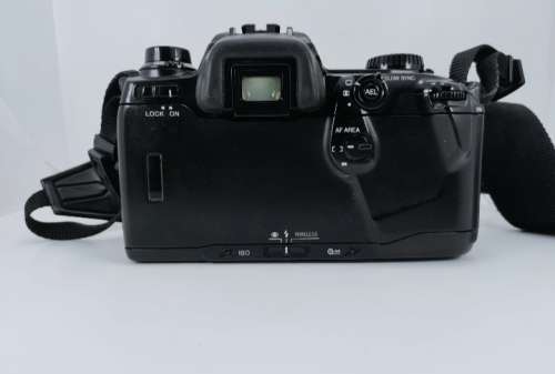 Minolta Dynax 600si Classic SLR Film Camera, Loads of Extras, Extra Lens, see full Description!!