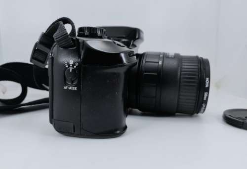 Minolta Dynax 600si Classic SLR Film Camera, Loads of Extras, Extra Lens, see full Description!!