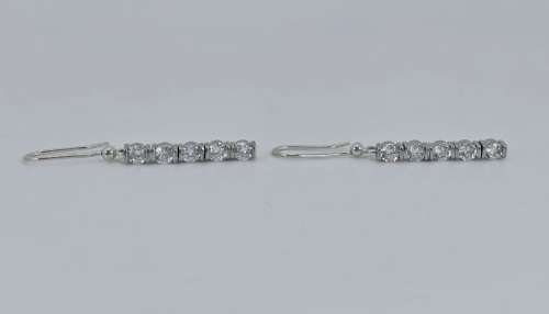 Solid Silver 925 Earring Set, Drop Style, with Top White Gemstones set.