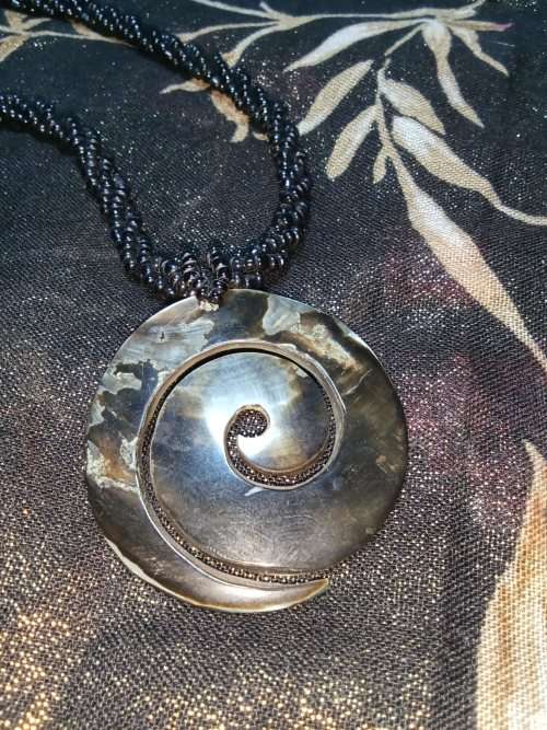 Chain with mother of pearl Pendant