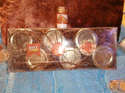 Worlds 4 Hottest Chilies in A 30ml TUB HOT AS HELL CHILLIE SAUCE