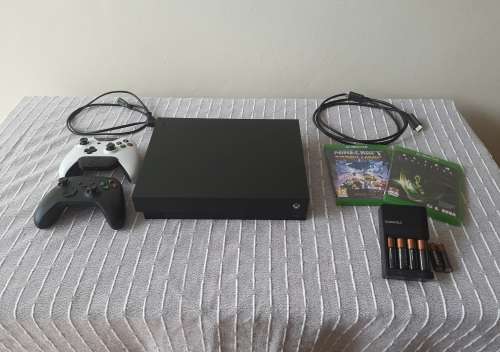 Xbox One X