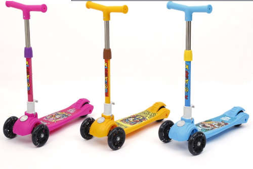 Height Adjustable Kids Scooter With Colourful Light-flashing Wheels.