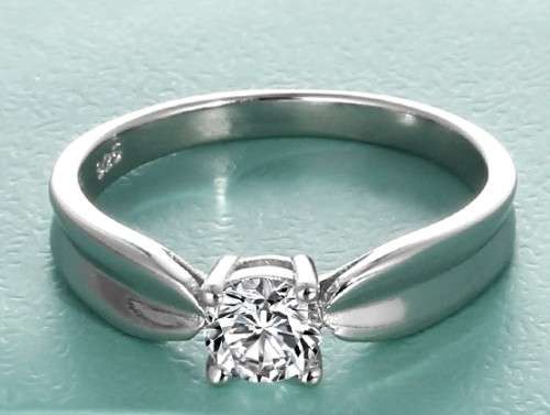Genuine 925 Sterling Silver Solitaire CZ Engagement Ring - Size 8
