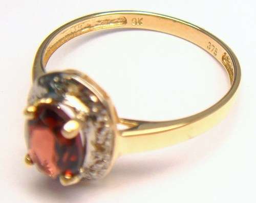 9ct SOLID GOLD RING 0.82CT NATURAL GARNET AND DIAMONDS. SIZE N+ (7)