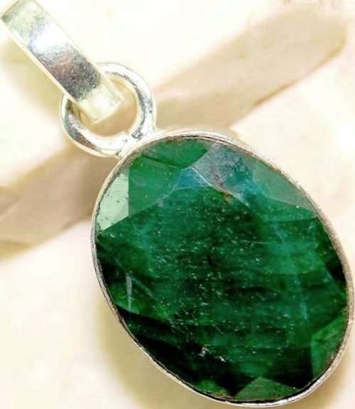 HANDCRAFTED 8CT EMERALD GEMSTONE 925 STERLING SILVER PENDANT