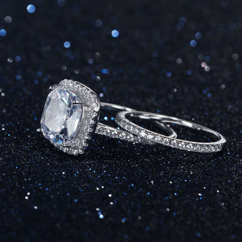 BREATHTAKING CUSHION CUT HALO ENGAGEMENT RING SET. CHOOSE YOUR SIZE.