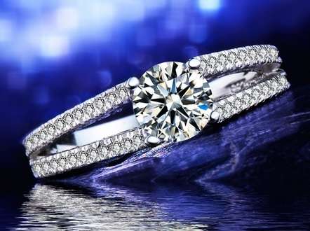 GORGEOUS! SPLIT SHANK SOLITAIRE 1.50CT CR.DIAMOND ENGAGEMENT RING - Size 7/O