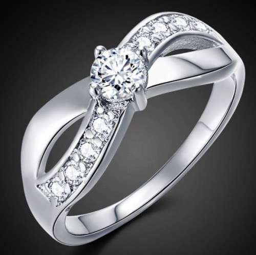 INFINITY! BEAUTIFUL 0.25CT SOLITAIRE CR.DIAMOND ENGAGEMENT RING - Size 6 / L and a Half