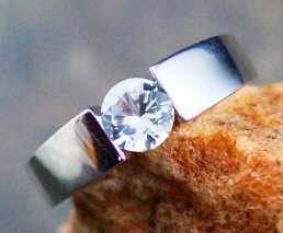 STUNNING!! Sparkling 0.39ct White CZ Tension Setting Ring. - Size 6.25 / M / 16.5mm