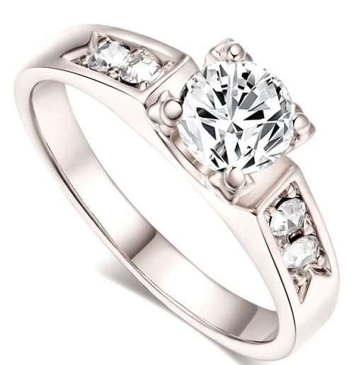 Gorgeous! 0.62ct Cr.Diamond Solitaire & Accents Engagement Ring - Size 6 / M / 16.3mm