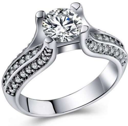 BREATHTAKING 1.85CT. CR.DIAMOND SOLITAIRE AND ACCENTS ENGAGEMENT RING - SIZE 7/O