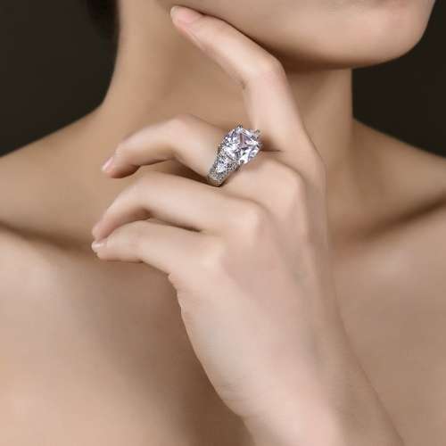 MAGNIFICENT!- 8.14ct Cr.Diamond Cushion Cut Designer Engagement Ring. Size 7/O