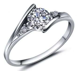 BEAUTIFUL!! 0.54CT CR.DIAMOND SPLIT STYLE ENGAGEMENT RING - Choose your size