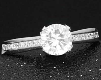 ASHA CRAFT JEWELLERY. 0.60CT CR.DIAMOND SOLITAIRE CHANNEL LADIES RING - Size 7 / O