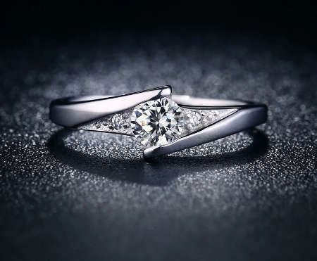 BRAND NEW! Super Sparkling Cr.Diamond Engagement Ring. Various Sizes