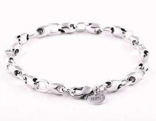 18.4 grams! Beautiful 925 Solid Sterling Silver Bracelet, MUST HAVE! Silver value alone is R160!