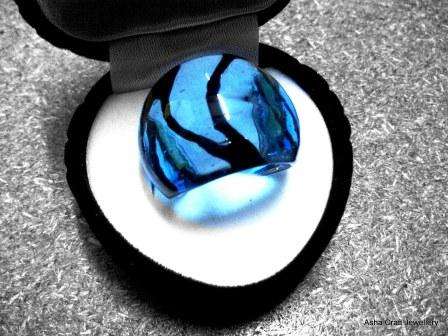 ASHA CRAFT - Exquisite Handmade Murano Glass Ring. Size 7.5 / P