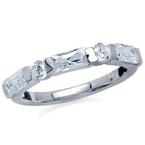 ** Size 8 / Q ** Lovely 1.10ct Lab Diamond Ring designed .925 Sterling Silver