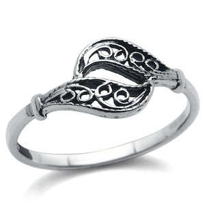 **BRAND NEW** Celtic Solid Sterling Silver Ring - Size 6 / M