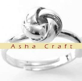 Size 8 / Q - Brand New Antique Style Knot 18krgp Ring