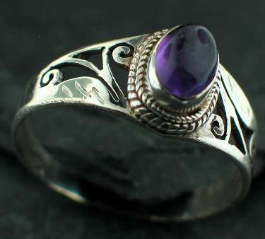 PRE-CHRISTMAS SALE: Size 7 / O - Genuine 1.00ct Amethyst Handcraft .925 Solid Silver Ring