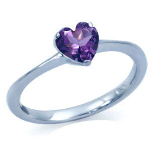 Enchanting Brand New Ring with 0.25ctw Genuine Amethyst Heart set in 925 Sterling Silver - Size 7