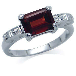 Size 8 / Q - Brand New Genuine1.10ct Garnet & 0.12ct Topaz .925 Solid Silver Ring