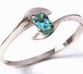 Size 6 / M - Brand New Petite Ring with 0.15ct Blue Topaz in 925 Solid Silver  (6203)