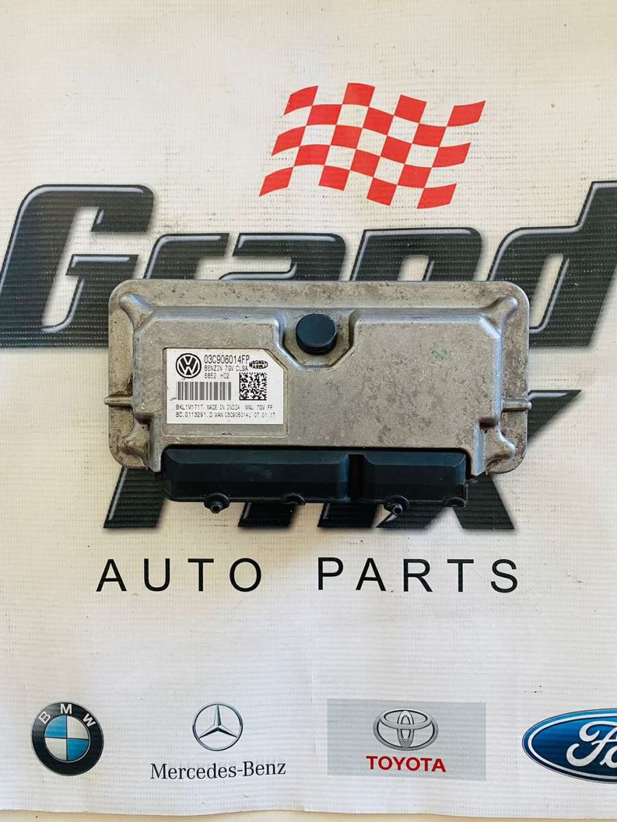 VW POLO ECU COMPUTER BOX 03C906014FP BENZIN 7GV CLSA