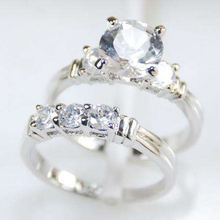 White Sapphire 925 Sterling Silver Engagement Wedding Ring - Size 7