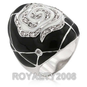 Black and White Cocktail Ring - Size 9