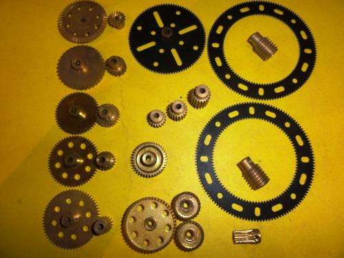 MECCANO GENUINE,EXCELLENT- LOT 5;GEARS RARE LOT