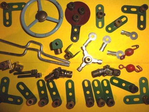 MECCANO GENUINE,EXCELLENT- LOT 17; UNIVERSAL INTERESTING BUNCH