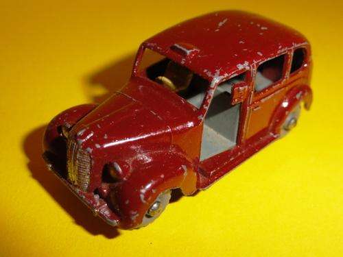 MATCHBOX/LESNEY AUSTIN METROPOLITAN TAXI - PLAYED WITH, GOOD