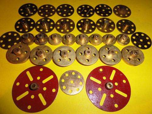 MECCANO  FLANGE WHEELS, 31 X VARIOUS TYPES.