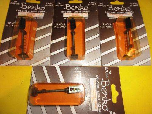 LIMA etc. COMPATIBLE 12volt "BERKO" - 4 LIGHT SIGNAL.