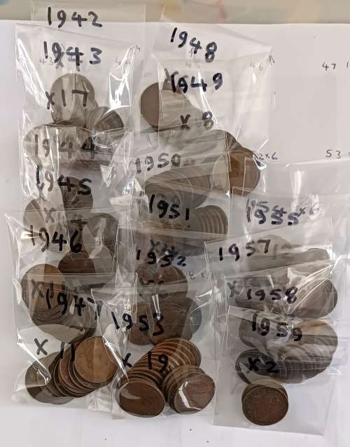 ***UNION OF SOUTH AFRICA*** MIXED LOT OF 159 QUARTER PENNIES 1942 TO 1959***