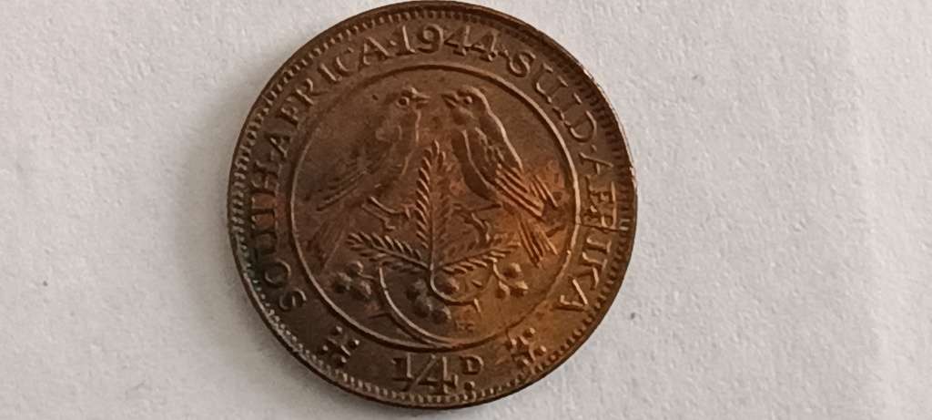 ***UNION OF SOUTH AFRICA*** CRACKED DIE 1944 QUARTER PENNY*** COIN 1