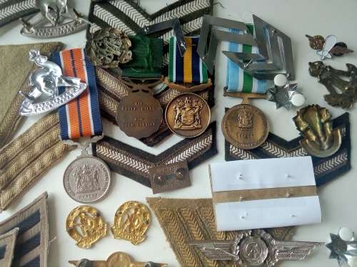 Medals, Badges, Wings and Rank Joblot.