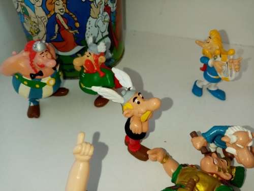 Vintage Asterix Figurines with Tin