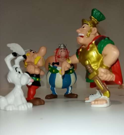 Vintage Asterix Figurines with Tin