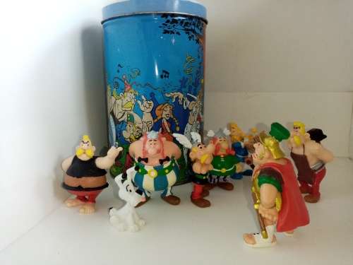 Vintage Asterix Figurines with Tin