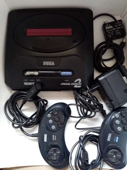 Sega Megadrive 2 Bundle with Games works 100%