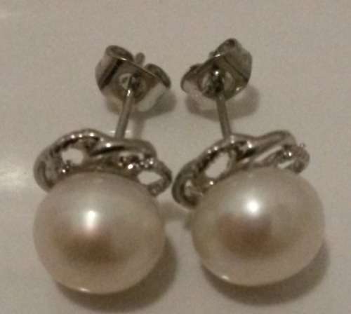 GENUINE FRESH WATER PEARL EARRINGS!!!